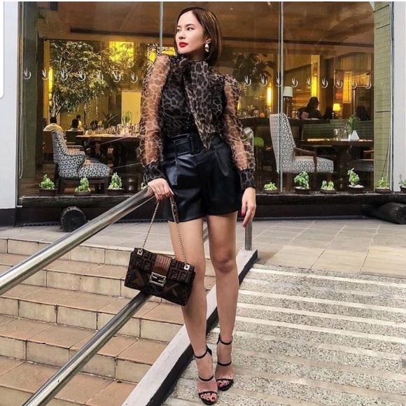 LAST ONE🔥 ZARA NWT Animal Print Pussy Bow Blouse - Picture 8 of 10